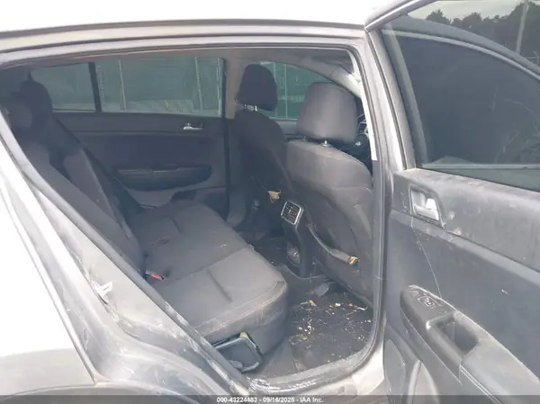 KNDPMCAC8H7179226 2017 KIA SPORTAGE - Image 8