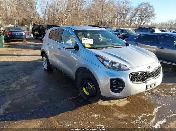 KNDPMCAC8H7192087 2017 KIA SPORTAGE - Image 1