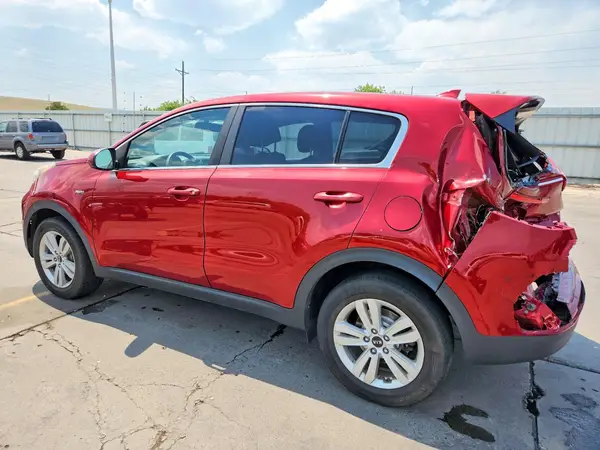KNDPMCAC8H7194325 2017 KIA SPORTAGE - Image 2