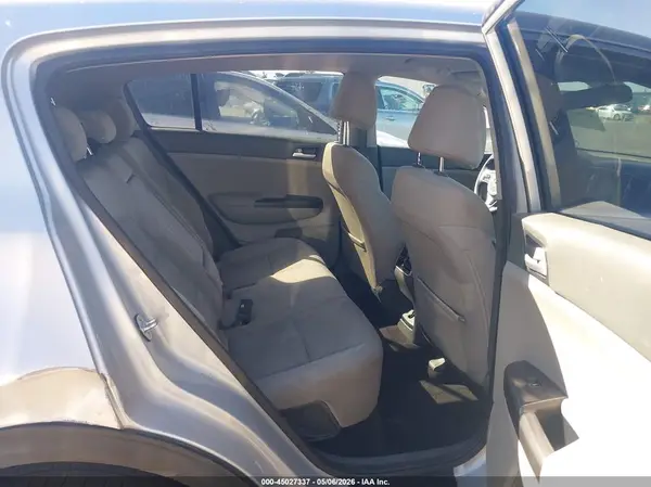 KNDPMCAC8H7202665 2017 KIA SPORTAGE - Image 8