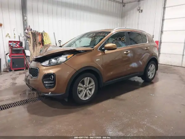 KNDPMCAC8H7202732 2017 KIA SPORTAGE - Image 2