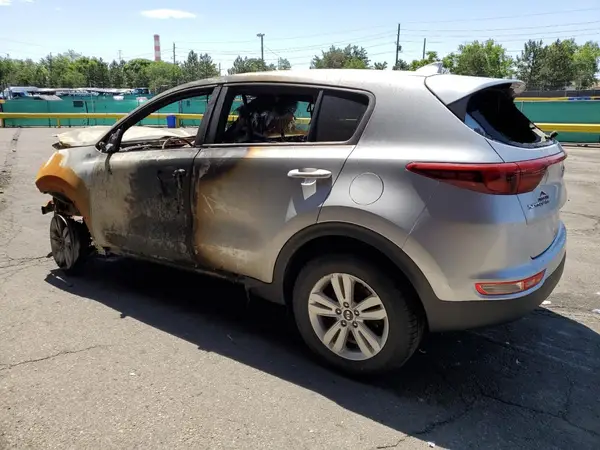 KNDPMCAC8H7219739 2017 KIA SPORTAGE - Image 2