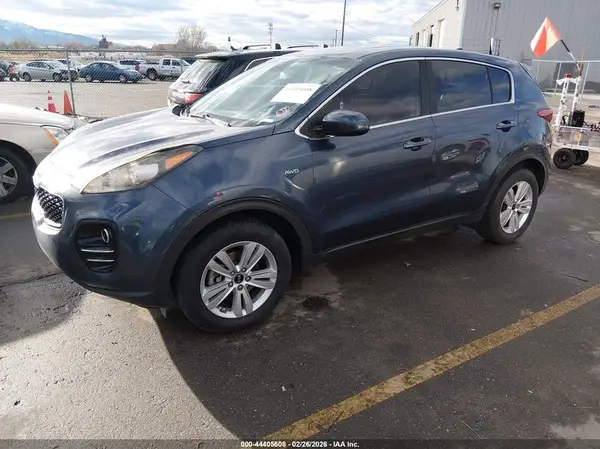 KNDPMCAC8H7226710 2017 KIA SPORTAGE - Image 2