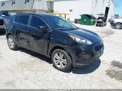 KNDPMCAC8H7235066 2017 KIA SPORTAGE
