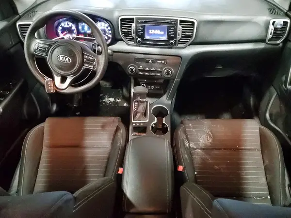 KNDPMCAC8H7240168 2017 KIA SPORTAGE - Image 8