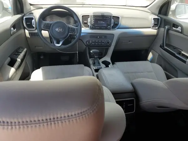 KNDPMCAC8H7243488 2017 KIA SPORTAGE - Image 8