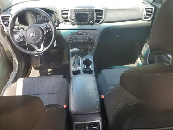 KNDPMCAC8H7246939 2017 KIA SPORTAGE - Image 8