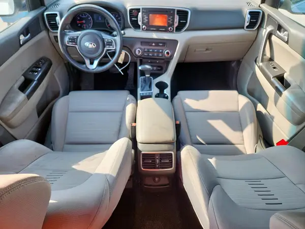 KNDPMCAC8H7265670 2017 KIA SPORTAGE - Image 8