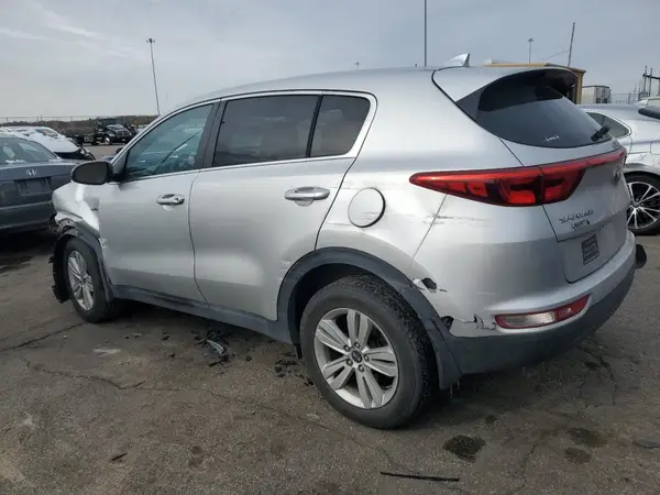 KNDPMCAC8H7267418 2017 KIA SPORTAGE - Image 2
