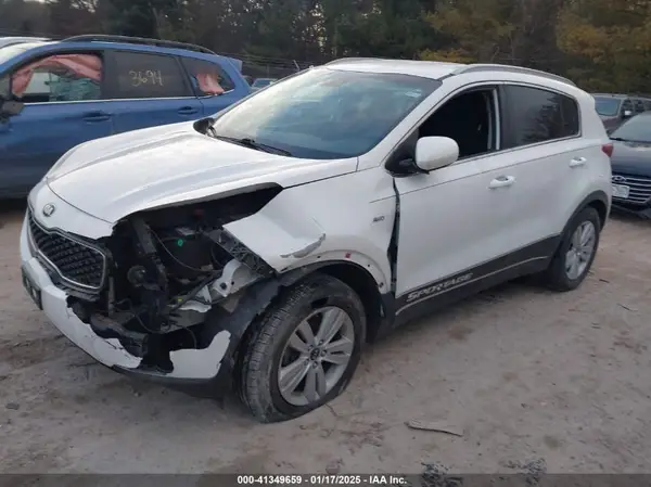 KNDPMCAC8H7271355 2017 KIA SPORTAGE - Image 2