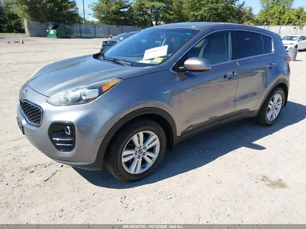 KNDPMCAC8H7272487 2017 KIA SPORTAGE - Image 2
