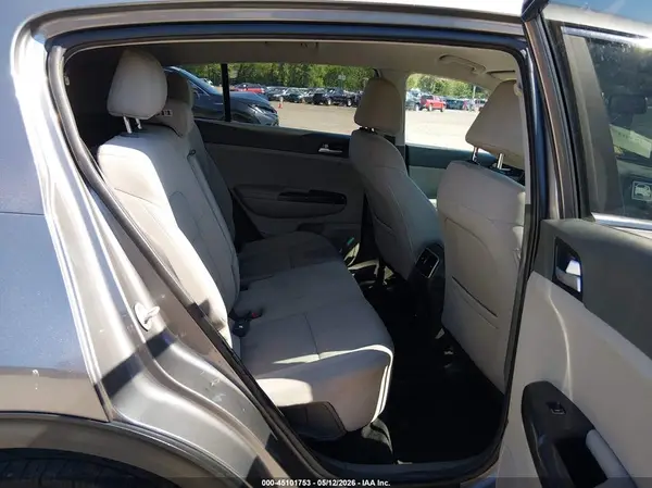 KNDPMCAC8H7272487 2017 KIA SPORTAGE - Image 8