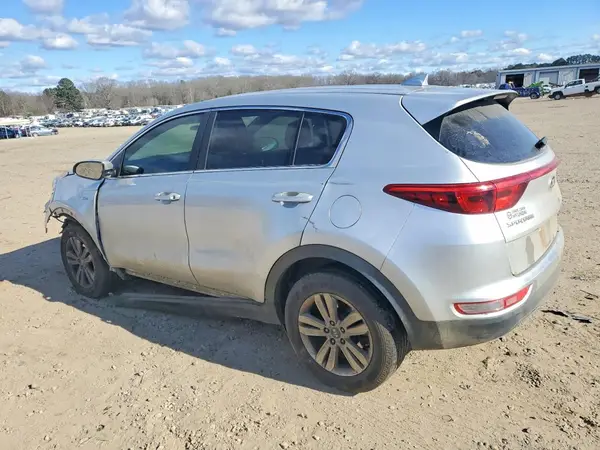 KNDPMCAC8H7275101 2017 KIA SPORTAGE - Image 2