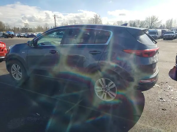 KNDPMCAC8H7277530 2017 KIA SPORTAGE - Image 2