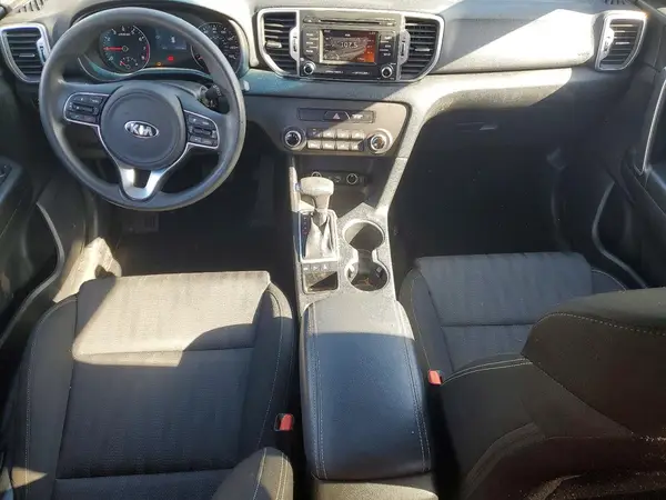KNDPMCAC8H7277530 2017 KIA SPORTAGE - Image 8