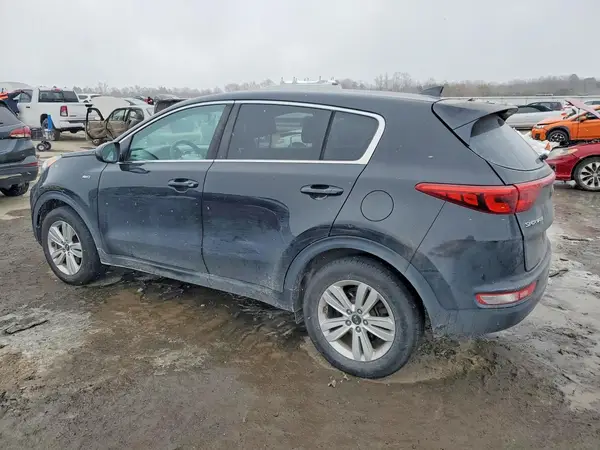KNDPMCAC8H7280508 2017 KIA SPORTAGE - Image 2