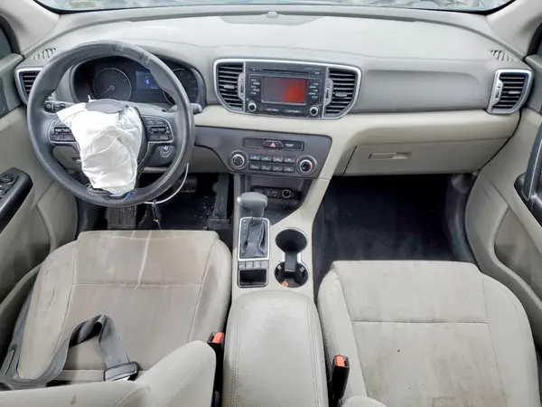 KNDPMCAC8H7280508 2017 KIA SPORTAGE - Image 8