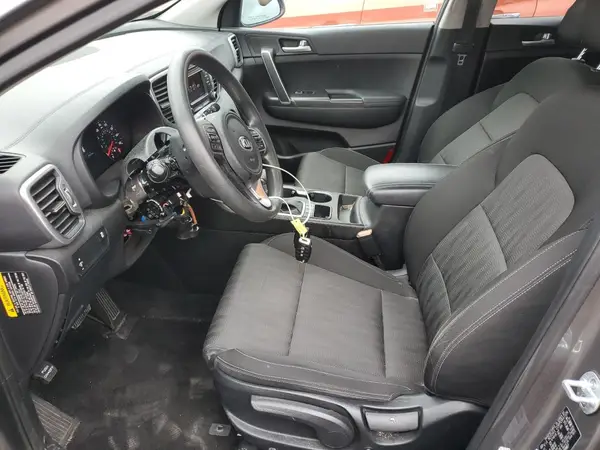 KNDPMCAC8H7289807 2017 KIA SPORTAGE - Image 8