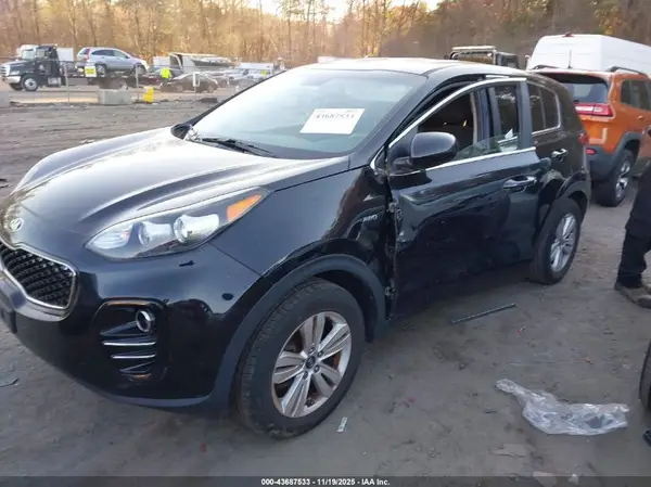 KNDPMCAC8H7294232 2017 KIA SPORTAGE - Image 2