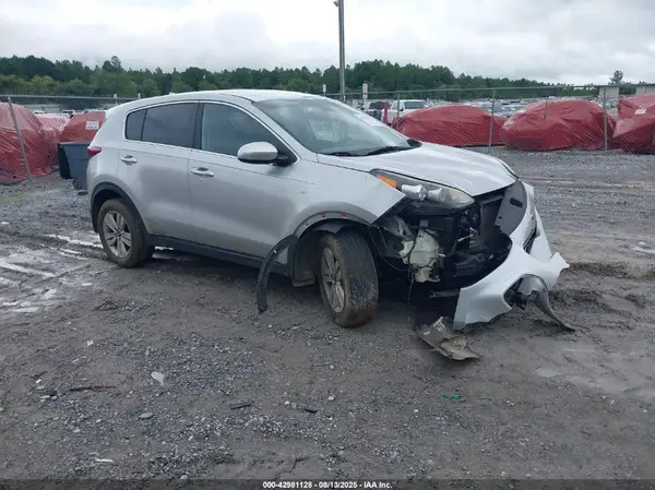 KNDPMCAC8H7298748 2017 KIA SPORTAGE - Image 1