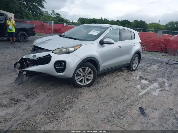 KNDPMCAC8H7298748 2017 KIA SPORTAGE - Image 2
