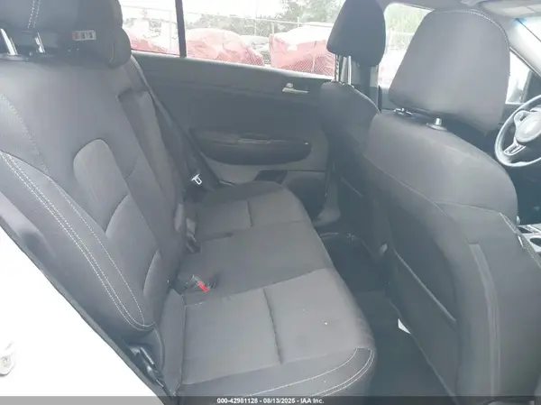 KNDPMCAC8H7298748 2017 KIA SPORTAGE - Image 8