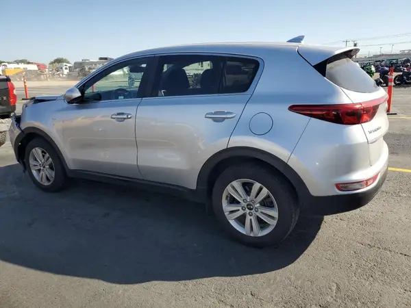 KNDPMCAC8H7300112 2017 KIA SPORTAGE - Image 2