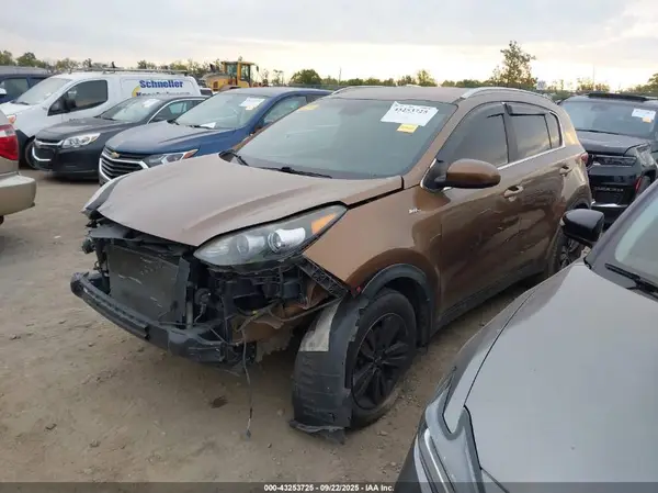 KNDPMCAC8J7302268 2018 KIA SPORTAGE - Image 2