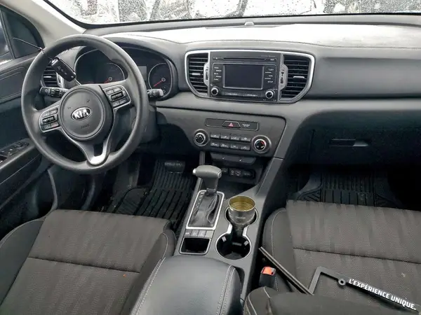 KNDPMCAC8J7306367 2018 KIA SPORTAGE - Image 8