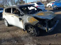 KNDPMCAC8J7308281 2018 KIA SPORTAGE
