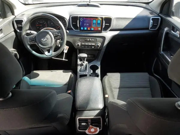 KNDPMCAC8J7316512 2018 KIA SPORTAGE - Image 8