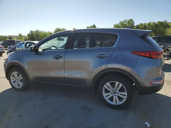 KNDPMCAC8J7330264 2018 KIA SPORTAGE - Image 2