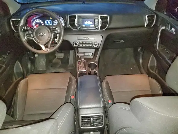 KNDPMCAC8J7335500 2018 KIA SPORTAGE - Image 8