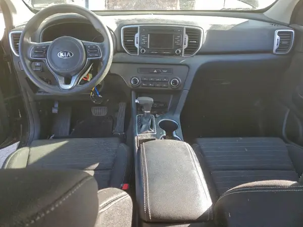 KNDPMCAC8J7339627 2018 KIA SPORTAGE - Image 8