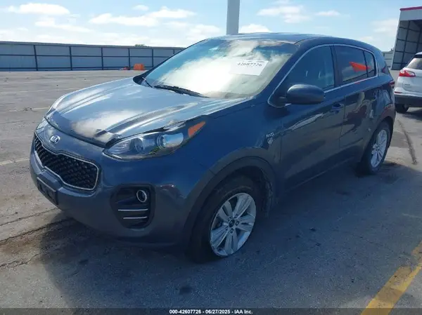 KNDPMCAC8J7346917 2018 KIA SPORTAGE - Image 2
