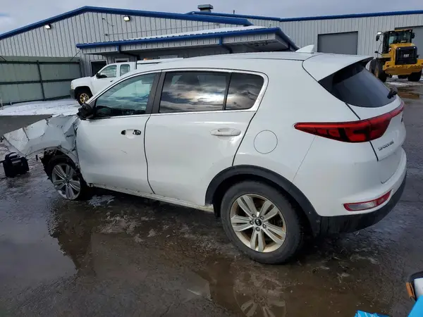 KNDPMCAC8J7363331 2018 KIA SPORTAGE - Image 2