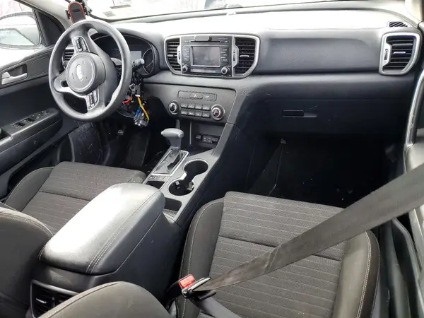 KNDPMCAC8J7363331 2018 KIA SPORTAGE - Image 8
