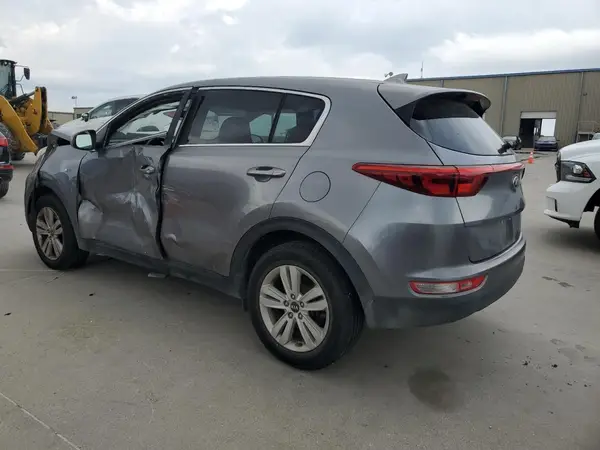 KNDPMCAC8J7370537 2018 KIA SPORTAGE - Image 2