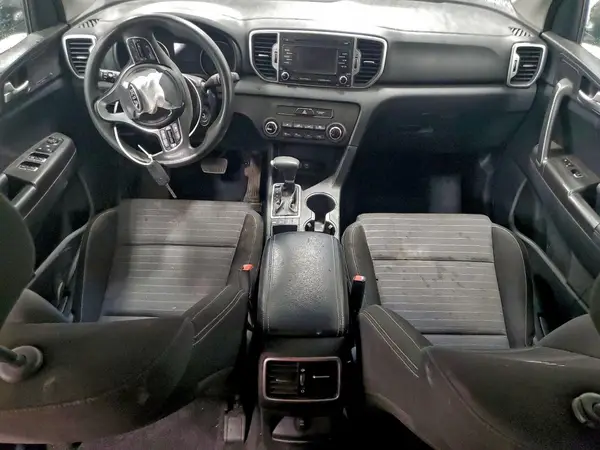 KNDPMCAC8J7382560 2018 KIA SPORTAGE - Image 8