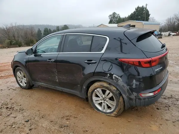 KNDPMCAC8J7390772 2018 KIA SPORTAGE - Image 2