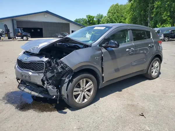 KNDPMCAC8J7394093 2018 KIA SPORTAGE - Image 1