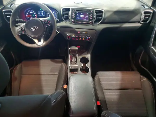 KNDPMCAC8J7400636 2018 KIA SPORTAGE - Image 8