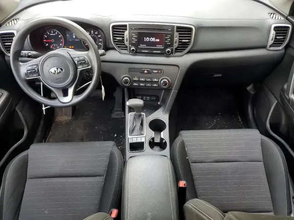 KNDPMCAC8J7404802 2018 KIA SPORTAGE - Image 8