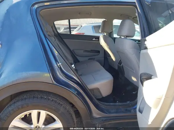 KNDPMCAC8J7421597 2018 KIA SPORTAGE - Image 8