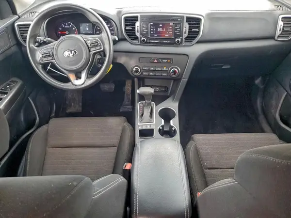 KNDPMCAC8J7424953 2018 KIA SPORTAGE - Image 8