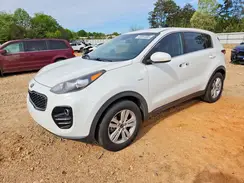 KNDPMCAC8J7426671 2018 KIA SPORTAGE