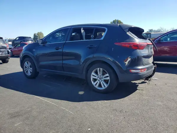 KNDPMCAC8J7445060 2018 KIA SPORTAGE - Image 2