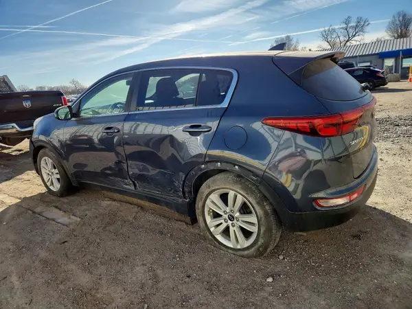 KNDPMCAC8J7450873 2018 KIA SPORTAGE - Image 2