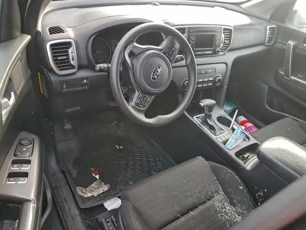KNDPMCAC8J7468483 2018 KIA SPORTAGE - Image 8