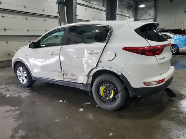 KNDPMCAC8J7478379 2018 KIA SPORTAGE - Image 2